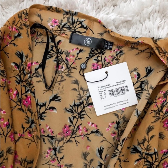 Missguided Floral Bodysuit with Tie Front - Picture 2 of 3